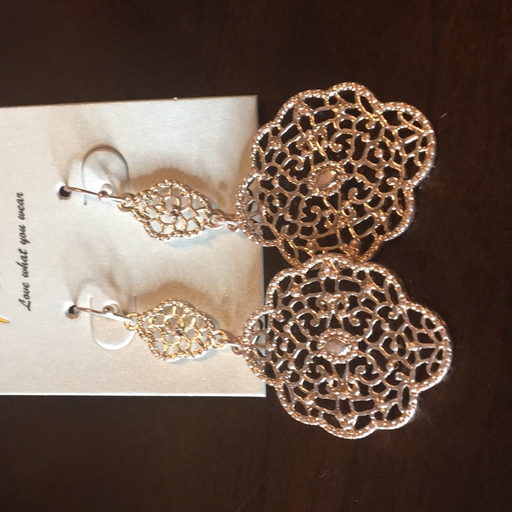 Rose gold drop earrings
